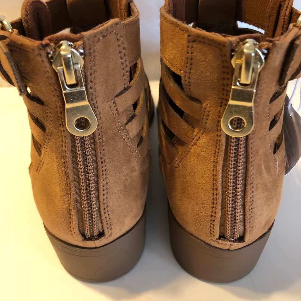 Booties - Picture 4 of 4